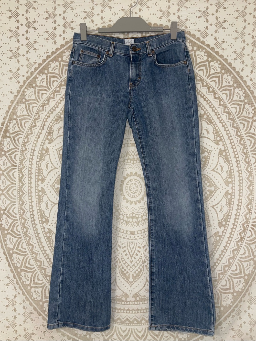 "CALVIN KLEIN" LADIES LOW RISE AUTHENTIC BOOT DARK ANTIQUE WASH, SIZE 5